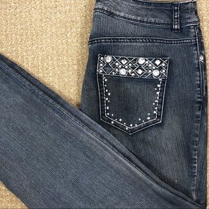 Embellished Platinum Chico Jeans. Size 0.5 Regular